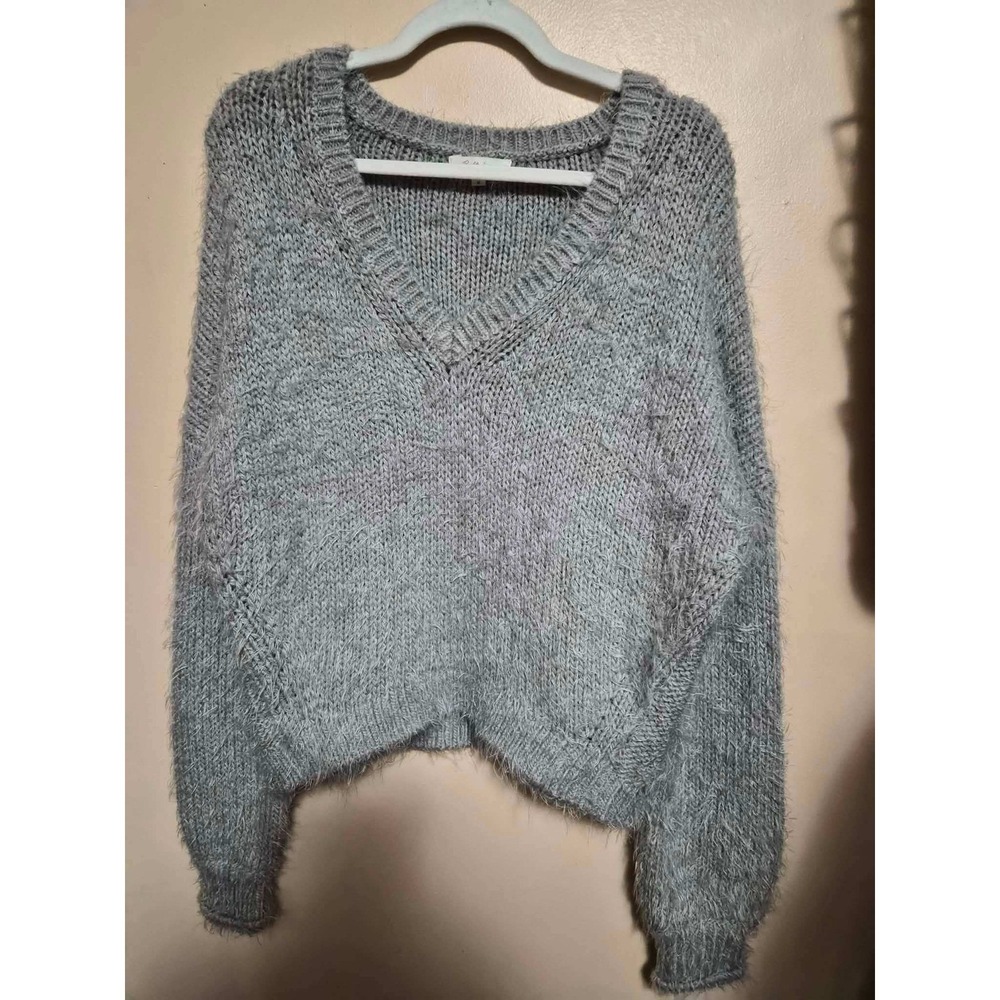 Beltaine Grey Fuzzy Eyelash Knit V-Neck Oversized Sweater Medium L